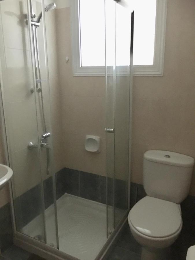 Davi'S Studio Apartment Paphos Exterior photo